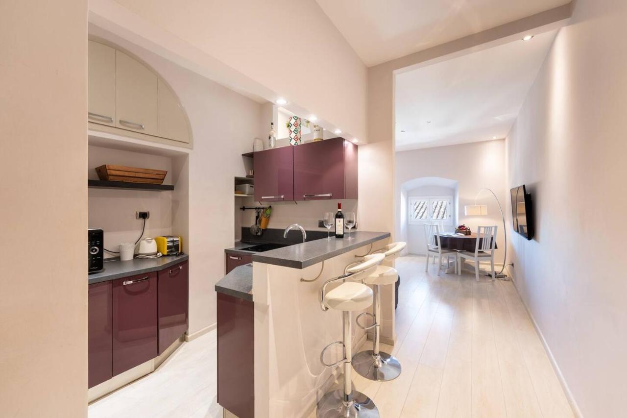Maison Brunelleschi - 50M Dal Duomo, Ascensore フィレンツェ エクステリア 写真